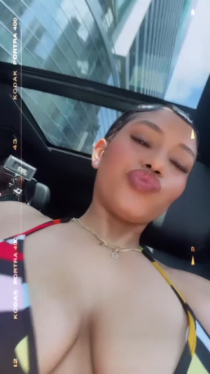 Amberthickk — video 25